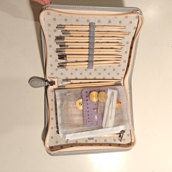 Tulip Carry C Interchangeable Bamboo Knitting Needle Set - Picture 2 of 7